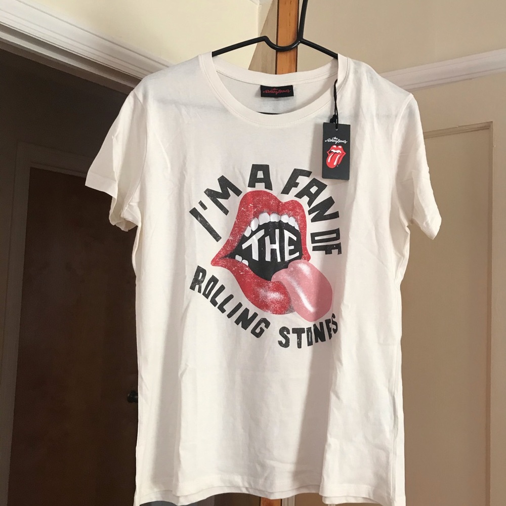 T shirt by cotton on